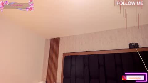 Snapshot of elise_leyton chatting on 11-06-25, 11:48 ELISE LEYTON online show from 11-06-25, 11:48