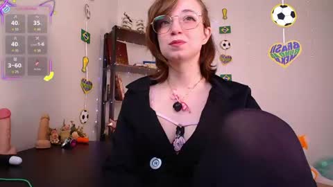 Snapshot of elise_nyx chatting on 06-18-26, 01:48 elise_nyx online show from 06-18-26, 01:48