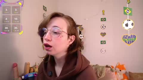 Snapshot of elise_nyx chatting on 06-23-26, 12:47 elise_nyx online show from 06-23-26, 12:47