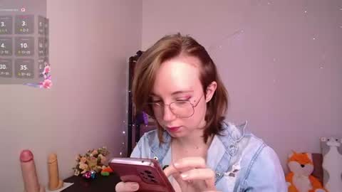 Snapshot of elise_nyx chatting on 07-10-26, 11:57 elise_nyx online show from 07-10-26, 11:57
