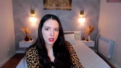 Elise online show from 03-21-26, 01:43