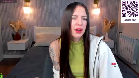 Elise online show from 04-14-26, 01:33