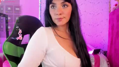 E L I S S A online show from 09-19-25, 03:56