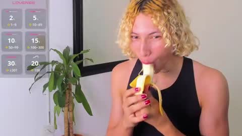 Valentino Konny y Jhon online show from 07-23-26, 01:08