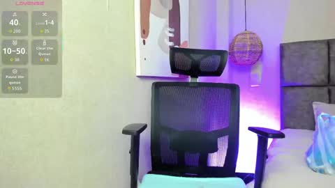 Snapshot of elizabeth_20_ chatting on 10-06-25, 07:00 elizabeth online show from 10-06-25, 07:00