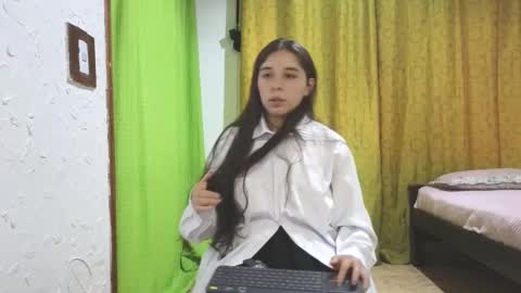 elizabeth online show from 01-06-25, 04:04