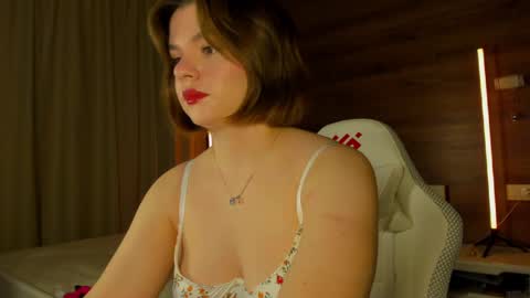 Elizabeth online show from 05-21-26, 12:28