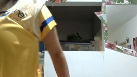 Snapshot of elizabeth_martinez_ chatting on 12-17-24, 06:53 Elizabeth Martinez online show from 12-17-24, 06:53