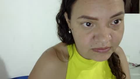 Snapshot of elizabeth_martinez_ chatting on 09-14-25, 03:22 Elizabeth Martinez online show from 09-14-25, 03:22