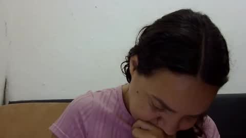 Snapshot of elizabeth_martinez_ chatting on 10-17-25, 03:25 Elizabeth Martinez online show from 10-17-25, 03:25