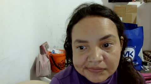 Snapshot of elizabeth_martinez_ chatting on 06-18-26, 05:17 Elizabeth Martinez online show from 06-18-26, 05:17
