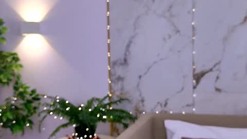 Elizabeth online show from 12-22-25, 04:15