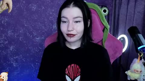 Snapshot of elizabethflowerr chatting on 07-18-26, 03:11 Eli online show from 07-18-26, 03:11