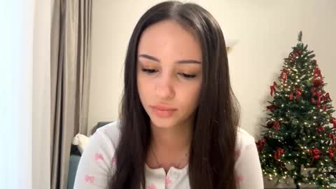 Mia online show from 01-14-26, 09:37