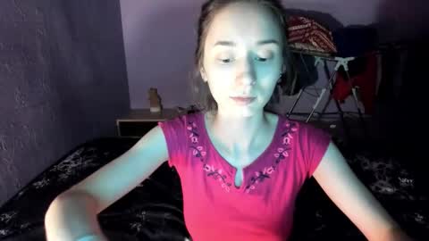 Snapshot of elizabethrice chatting on 10-12-25, 04:17 elizabethrice online show from 10-12-25, 04:17