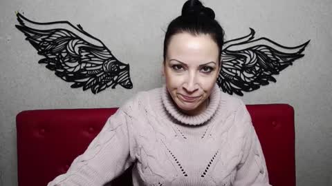 Snapshot of elizabethsho chatting on 02-11-25, 03:18 ElizabethSho online show from 02-11-25, 03:18