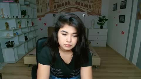 Snapshot of elizabethvamp chatting on 03-24-26, 06:51 Elizabeth online show from 03-24-26, 06:51