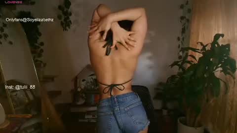 Snapshot of elizabethz chatting on 08-02-26, 11:03 Tuli online show from 08-02-26, 11:03