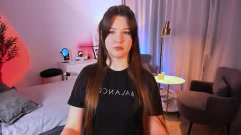 Eliza online show from 03-11-26, 01:17