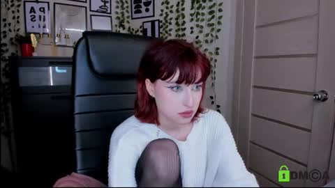 Snapshot of elizanik chatting on 06-11-26, 09:57 Eliza online show from 06-11-26, 09:57