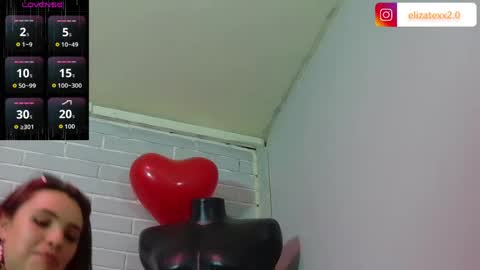 Snapshot of elizatex chatting on 05-04-26, 07:10 online show from 05-04-26, 07:10