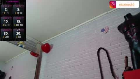 Snapshot of elizatex chatting on 06-02-26, 07:05 online show from 06-02-26, 07:05