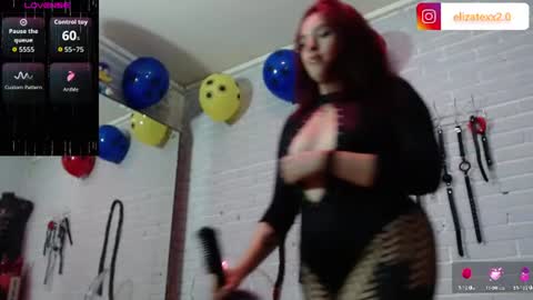 Snapshot of elizatex chatting on 06-11-26, 05:00 online show from 06-11-26, 05:00