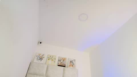 Snapshot of elizawiliamst chatting on 05-15-26, 12:01 Eliza online show from 05-15-26, 12:01