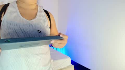 Snapshot of elizawiliamst chatting on 05-28-26, 12:02 Eliza online show from 05-28-26, 12:02