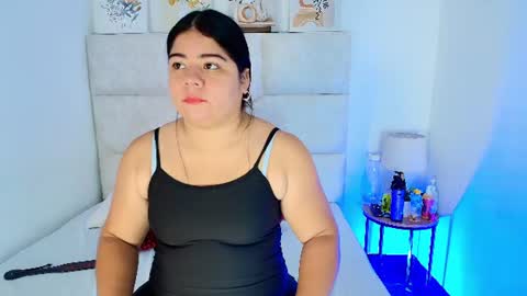 Snapshot of elizawiliamst chatting on 06-16-26, 12:08 Eliza online show from 06-16-26, 12:08