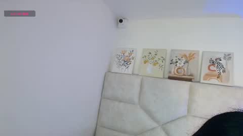 Snapshot of elizawiliamst chatting on 07-05-26, 01:29 Eliza online show from 07-05-26, 01:29