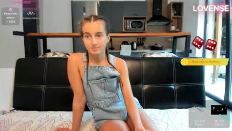 Eliz                               online show from 09-29-25, 09:58