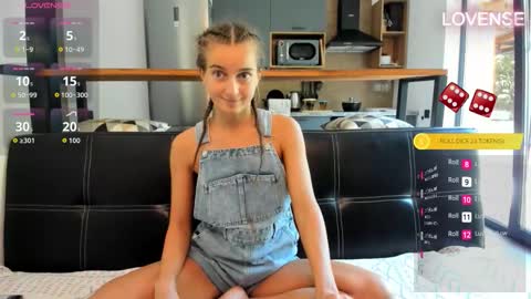 Eliz                               online show from 09-30-25, 10:20