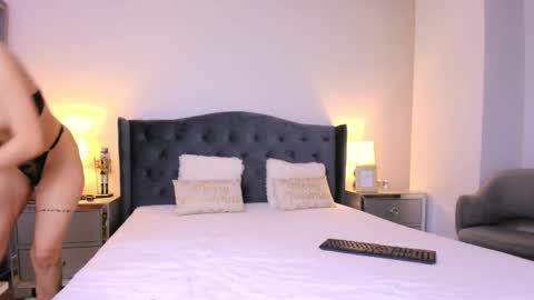 Emma  online show from 01-13-26, 11:32