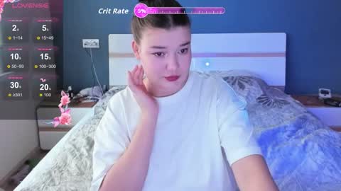 Lina online show from 11-19-25, 07:30