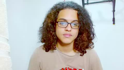 Diana online show from 12-31-24, 04:14