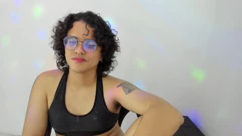 Diana online show from 10-31-25, 07:04