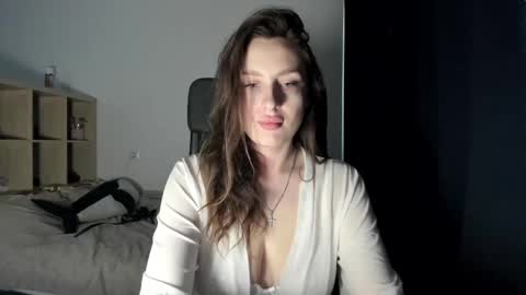 ella___bell online show from 02-24-25, 09:32