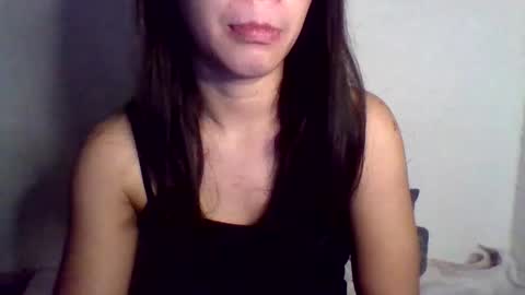 Snapshot of ella_babe25 chatting on 02-28-26, 08:21 ella_babe25 online show from 02-28-26, 08:21