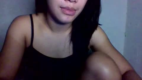 ella_babe25 online show from 05-05-26, 07:00