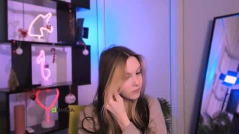 ella_coco online show from 01-10-26, 06:37