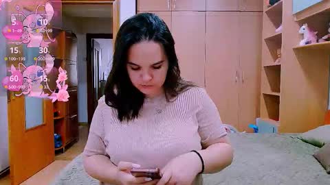 Snapshot of ella_diamonds chatting on 09-15-25, 05:51 Ella online show from 09-15-25, 05:51