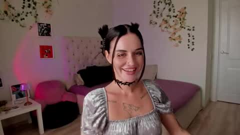 ELLA online show from 09-14-25, 08:57