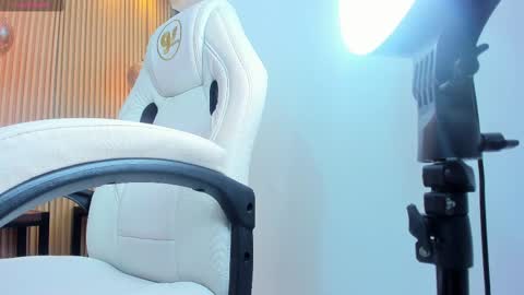 ella harper online show from 02-21-25, 09:13