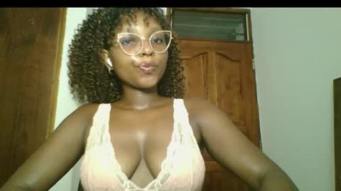 Ella online show from 03-10-25, 12:07