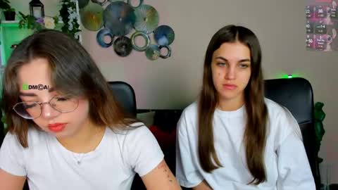 Ella online show from 04-18-26, 09:35