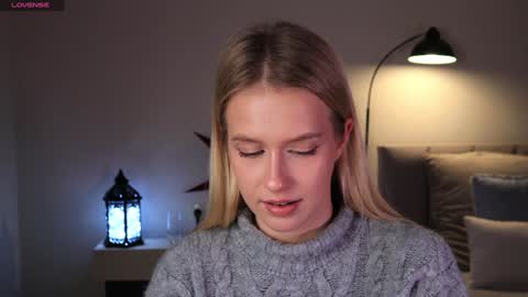 Snapshot of ella_twinkle chatting on 12-01-24, 09:04 Ella online show from 12-01-24, 09:04