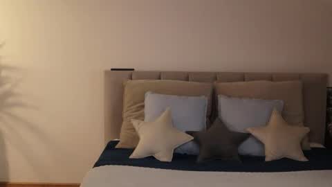 Snapshot of ella_twinkle chatting on 02-09-25, 07:19 Ella online show from 02-09-25, 07:19