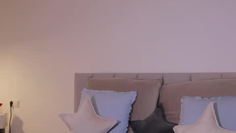 Snapshot of ella_twinkle chatting on 02-23-25, 07:28 Ella online show from 02-23-25, 07:28