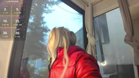 ella_vee online show from 02-06-26, 06:51